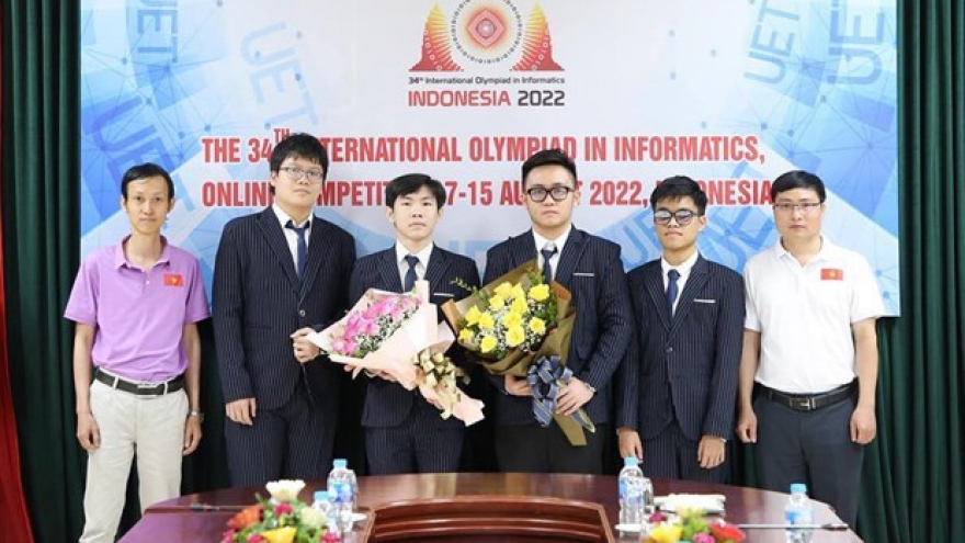 Vietnam team claim four medals at Int’l Informatics Olympiad